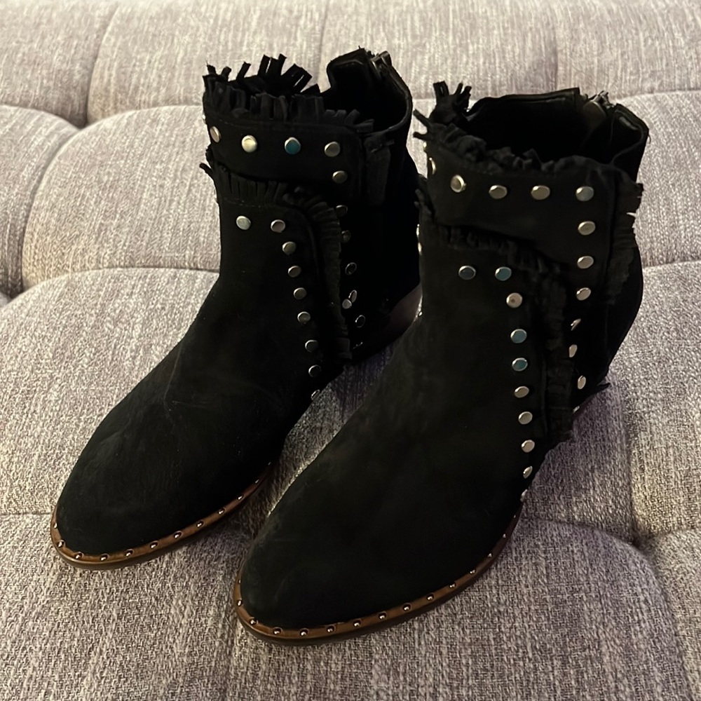 NWOB- Charly Amar Brook Studded Booties